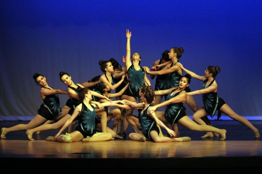 The+Whitney+and+Rocklin+Dance+Teams+in+the+annual+4WRD+Dance+Show