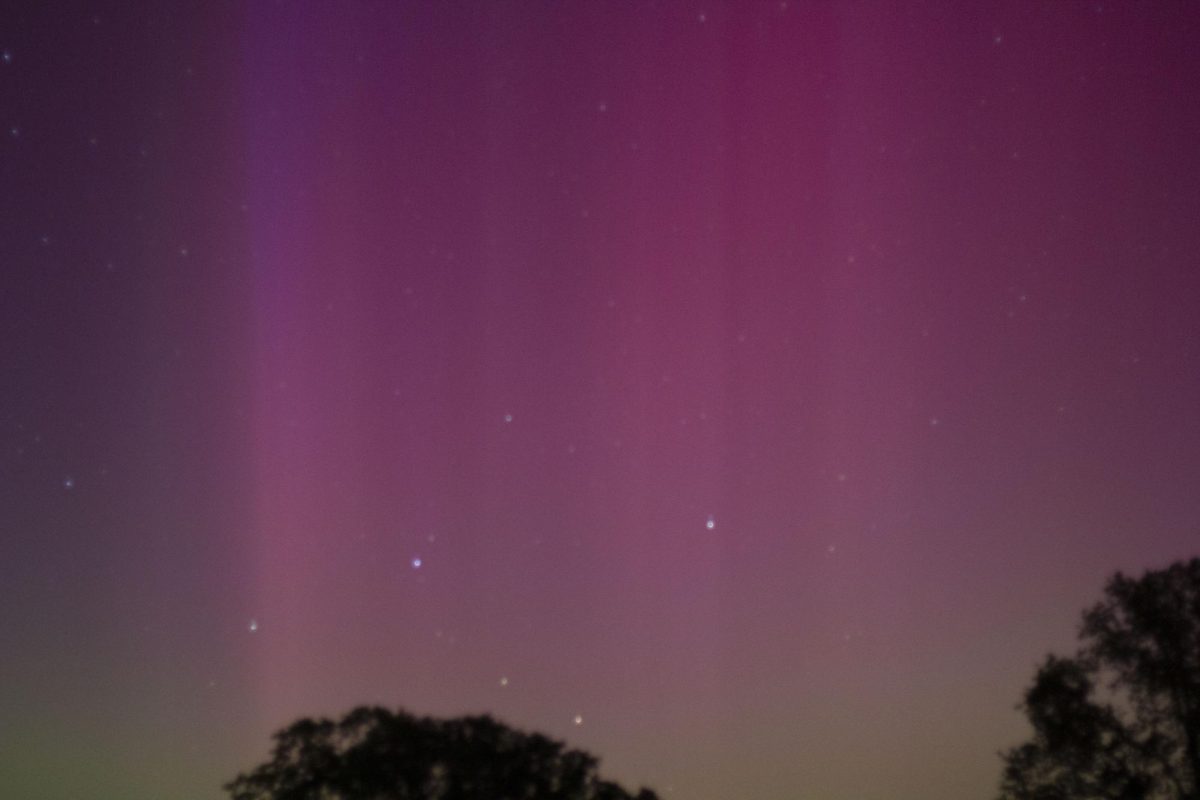Unedited photo of the northern lights above Boulder Ridge Park in Rocklin, Calif. 